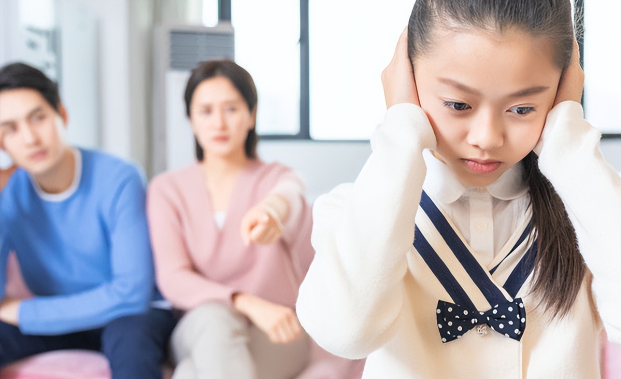 为什么青春期孩子会反感自己的妈妈