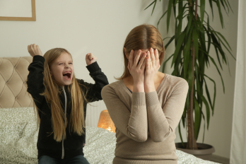 父母的这些神逻辑，正在毁掉孩子
