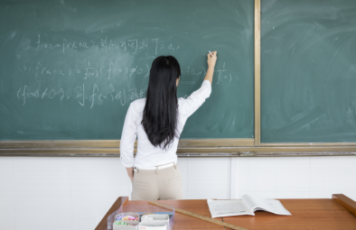 当代中小学女教师心理健康问题深度探究